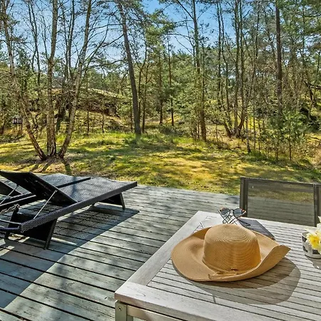 3 Bedroom Stunning In Nexo Vester Somarken