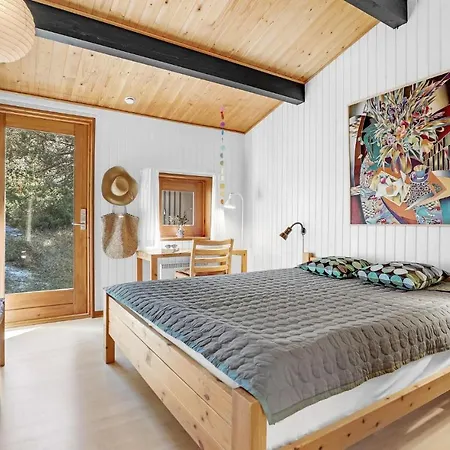 3 Bedroom Stunning In Nexo Vester Somarken