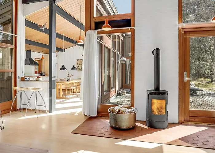 3 Bedroom Stunning In Nexo Hébergement de vacances *