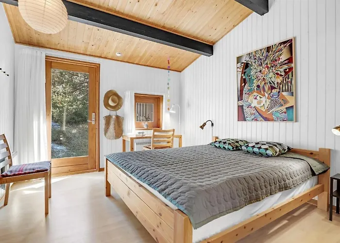 3 Bedroom Stunning In Nexo Vester Somarken